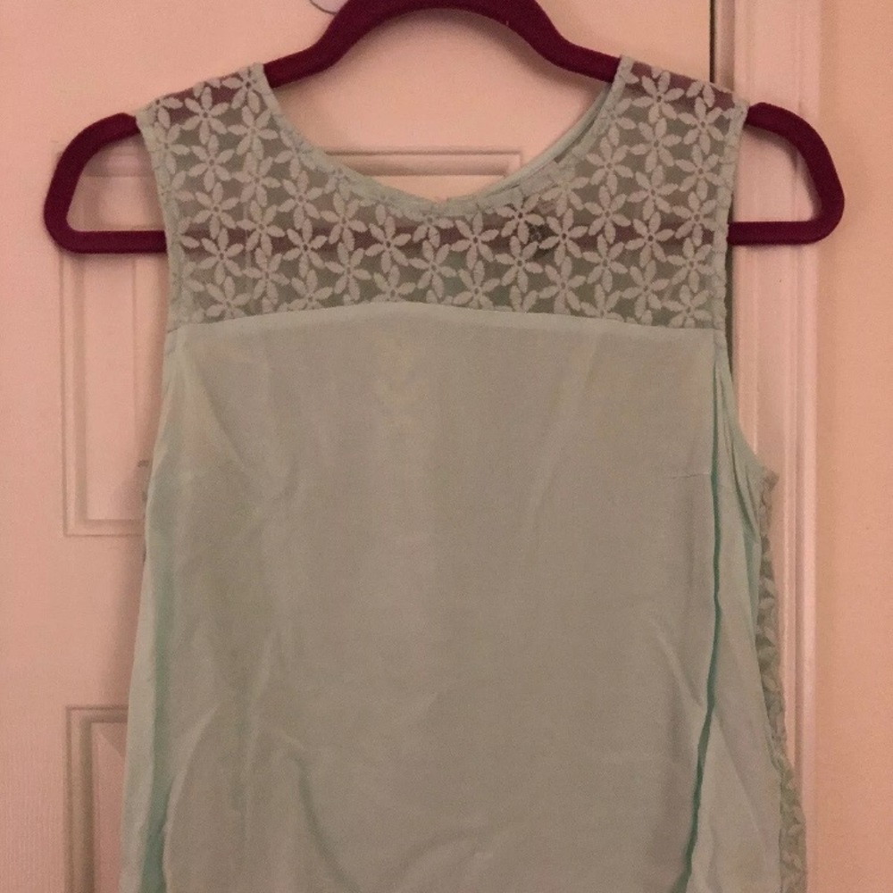 H&M Divided Crop top in light blue size Small